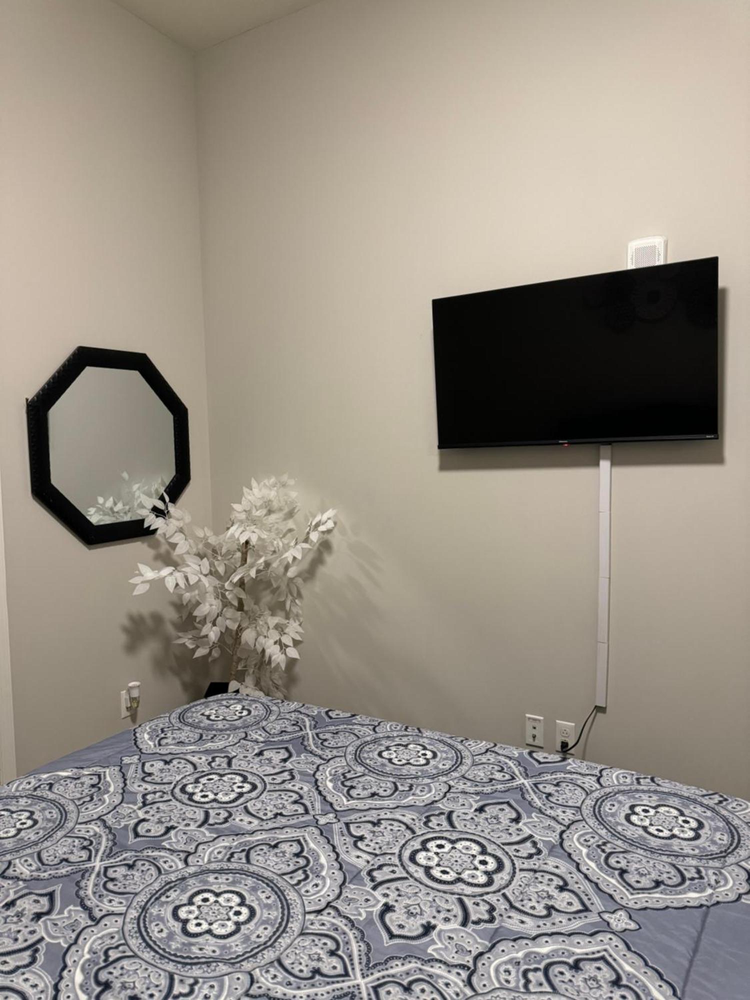 Beautiful Condo/Rooftop Patio With Free Parking Cleveland Eksteriør billede